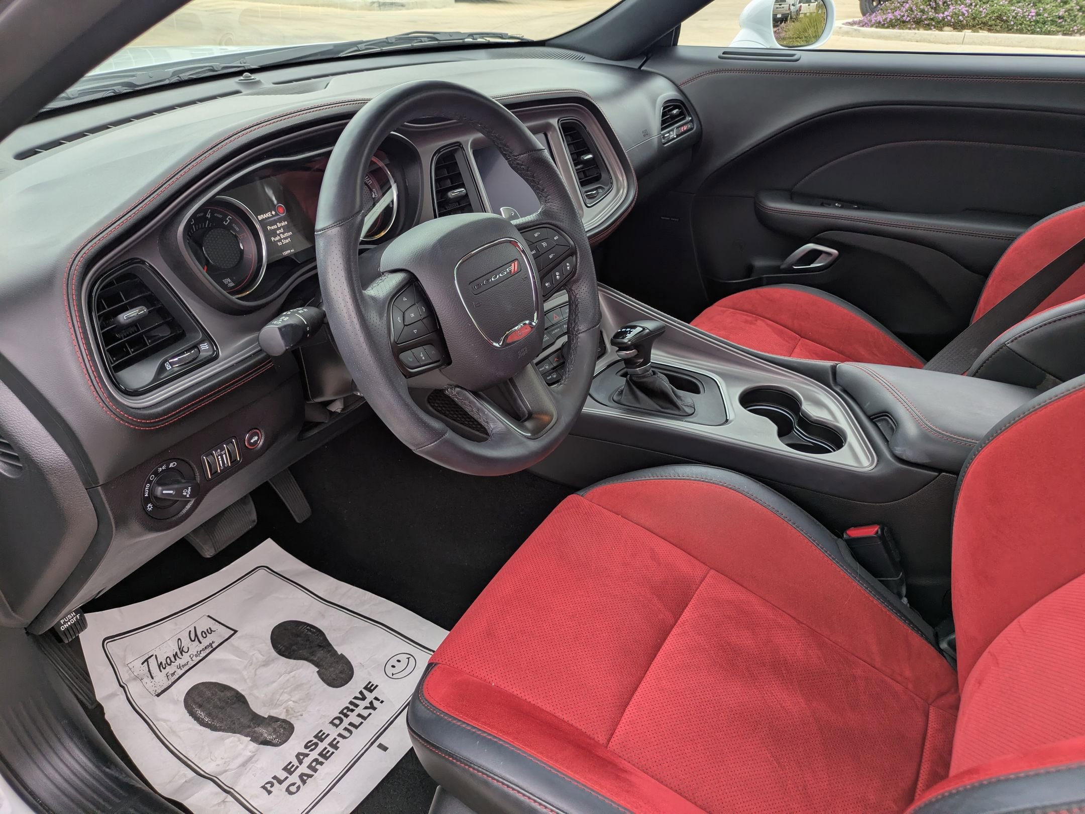 2023 Dodge Challenger R/T Scat Pack photo 4