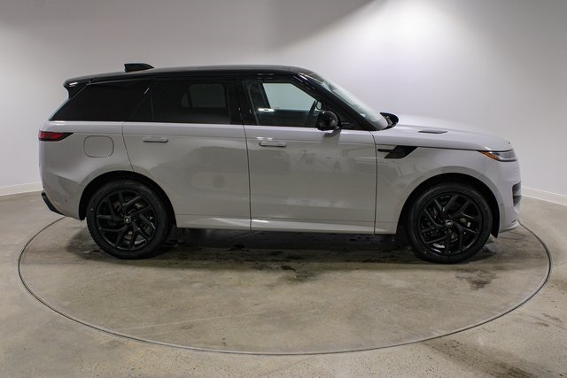 2025 Land Rover Range Rover Sport SE photo 5