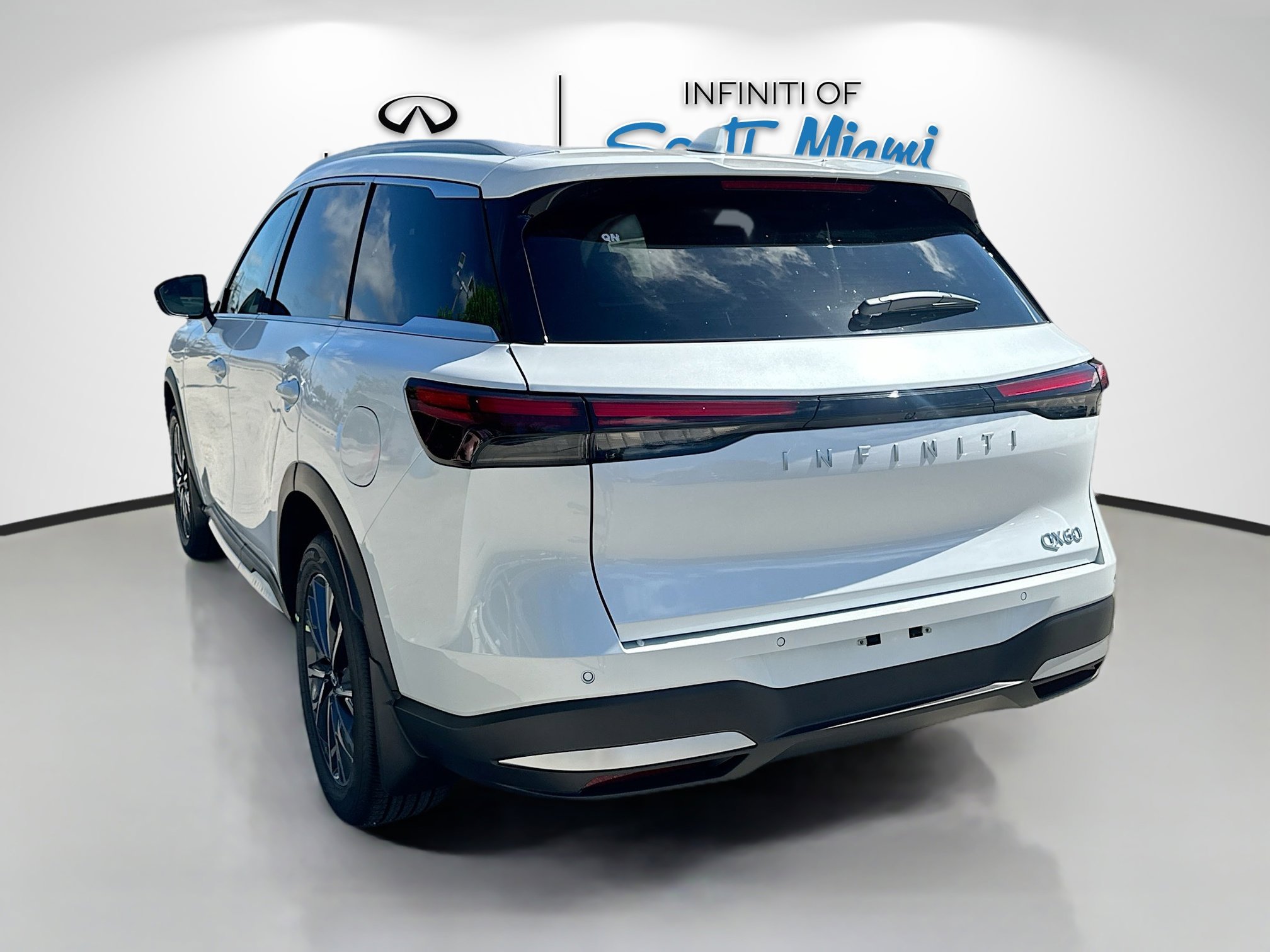 2026 Infiniti QX60 Luxe photo 4