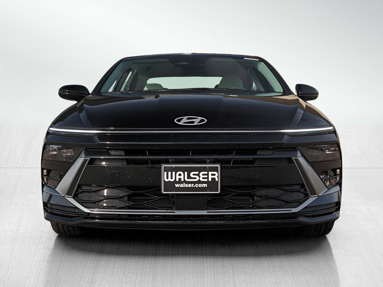 2025 Hyundai Sonata Hybrid SEL photo 2