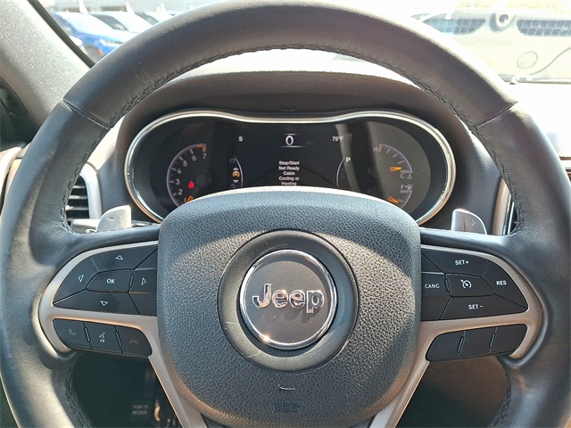 2017 Jeep Grand Cherokee Laredo photo 18