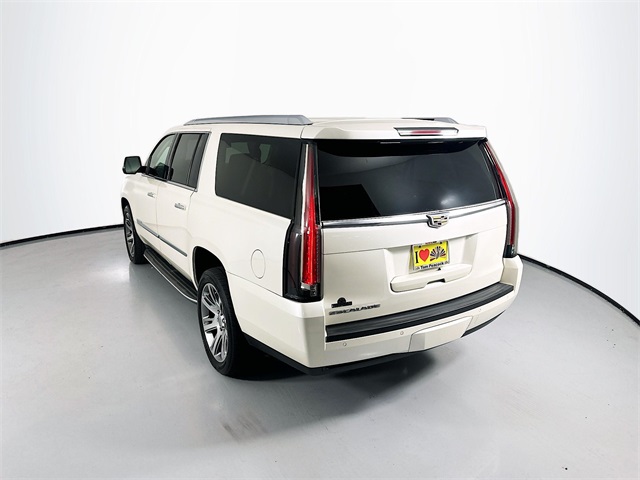 2015 Cadillac Escalade ESV Luxury photo 5