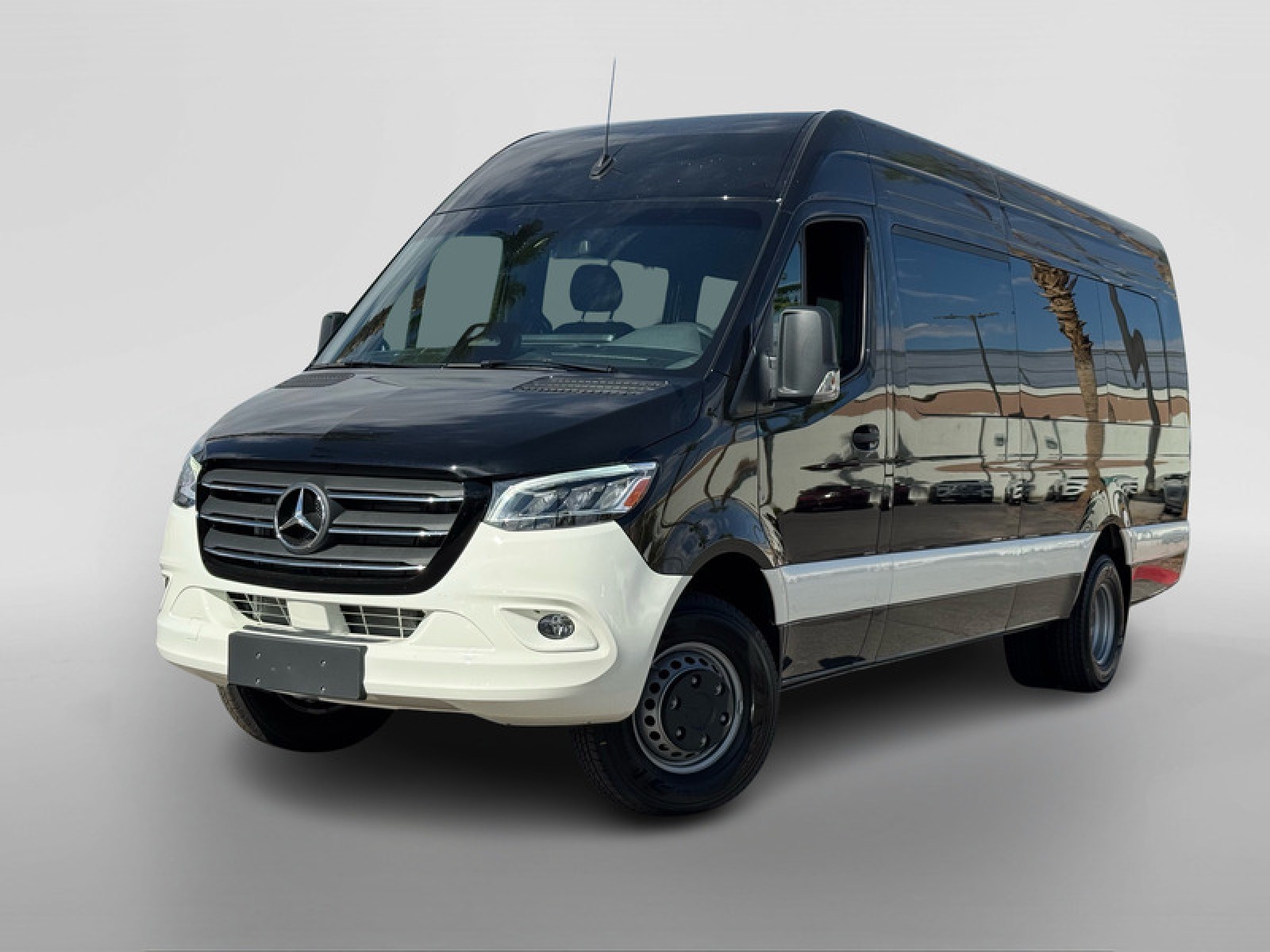 2025 Mercedes-Benz Sprinter Cargo Van Base's photo
