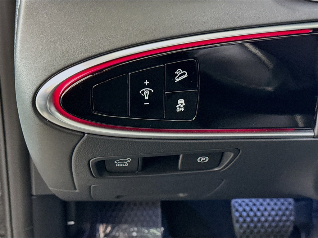 2023 Genesis Electrified GV70 Advanced photo 39