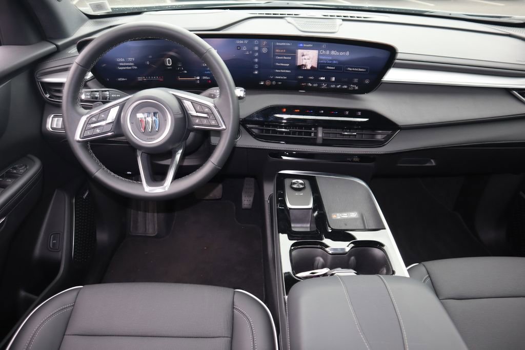 2025 Buick Enclave Preferred photo 13
