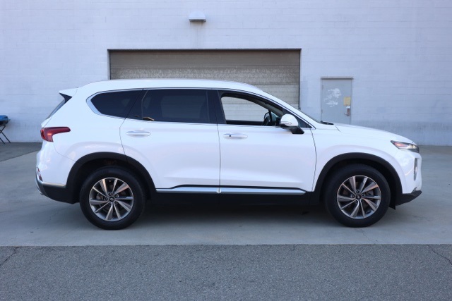 2020 Hyundai Santa Fe SEL photo 2