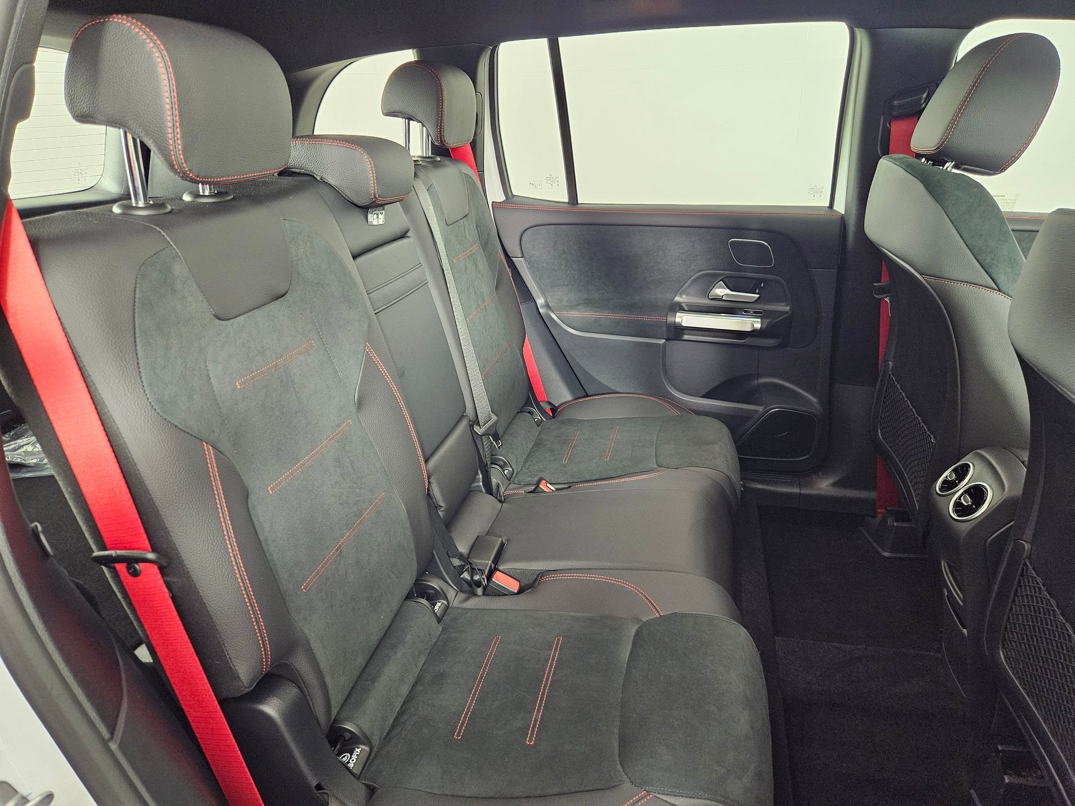2025 Mercedes Benz GLB AMG 35 4MATIC photo 18