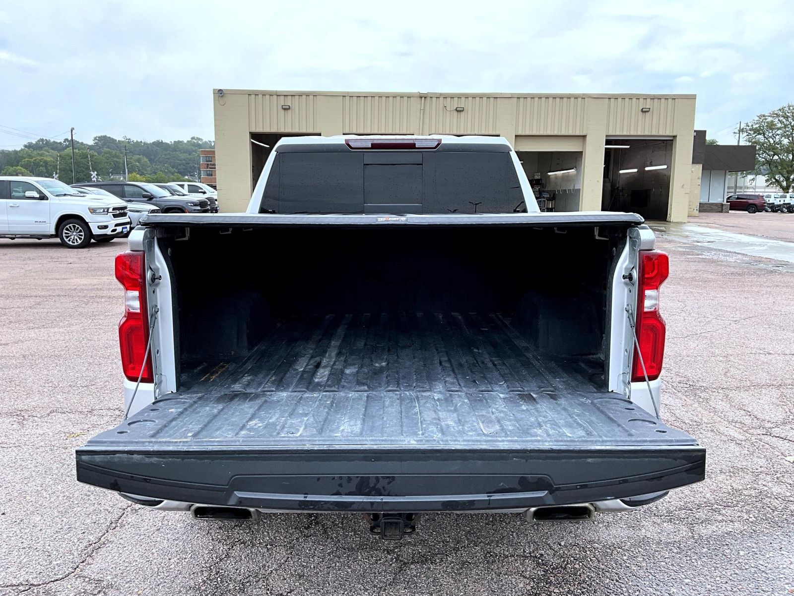 2021 Chevrolet Silverado 1500 RST photo 9