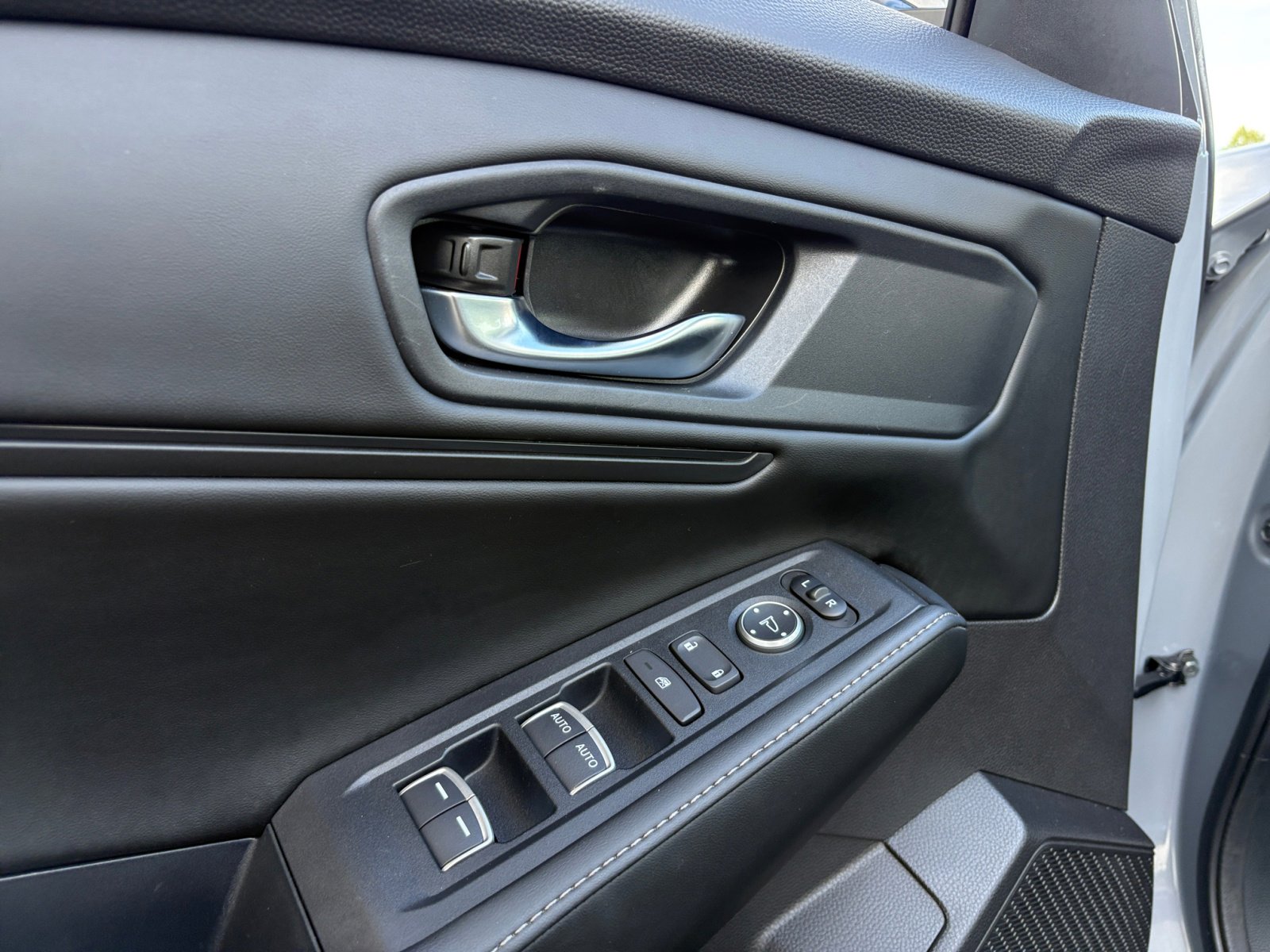 2023 Honda Accord Hybrid Sport photo 29