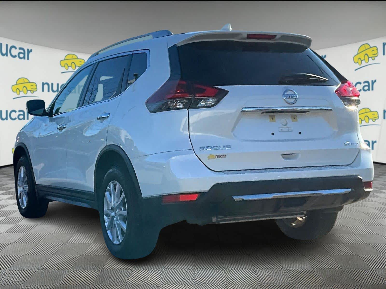 2018 Nissan Rogue AWD SV photo 4