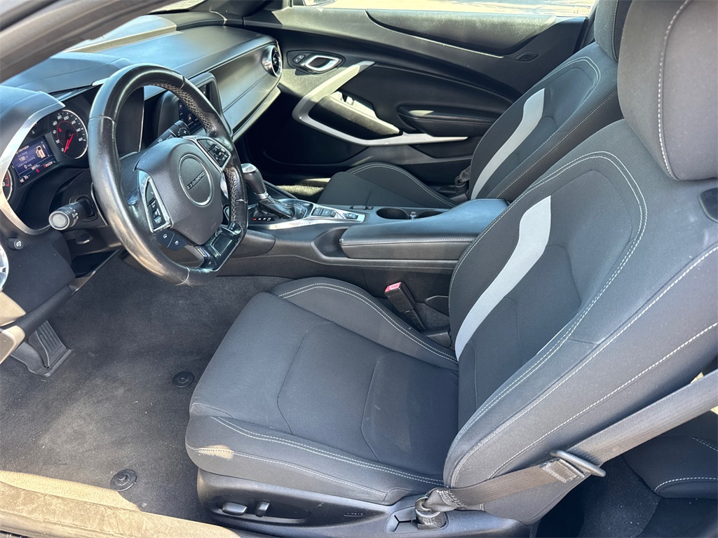 2020 Chevrolet Camaro 1LT photo 16