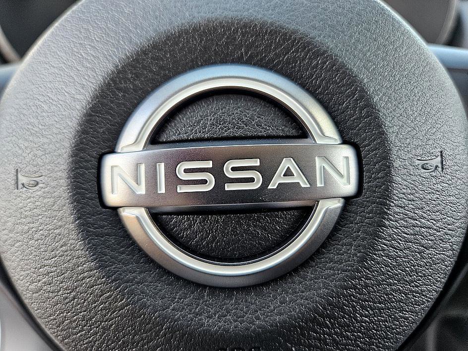 2025 Nissan Versa S photo 23