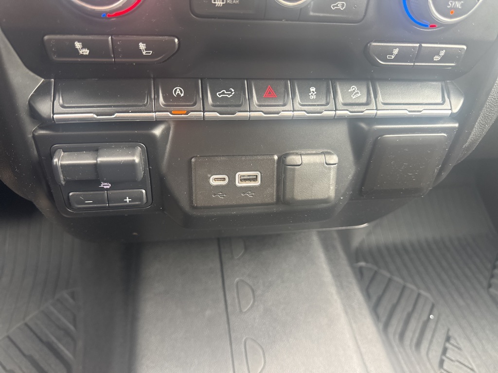 2020 Chevrolet Silverado 1500 RST photo 22