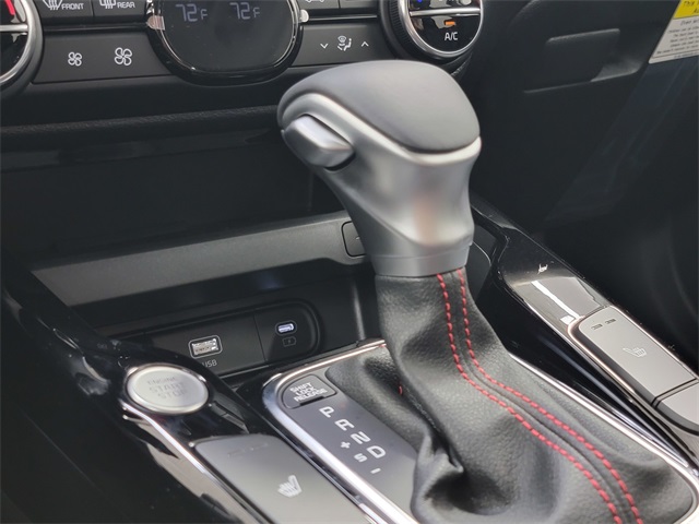 2025 Kia Soul GT-Line photo 18
