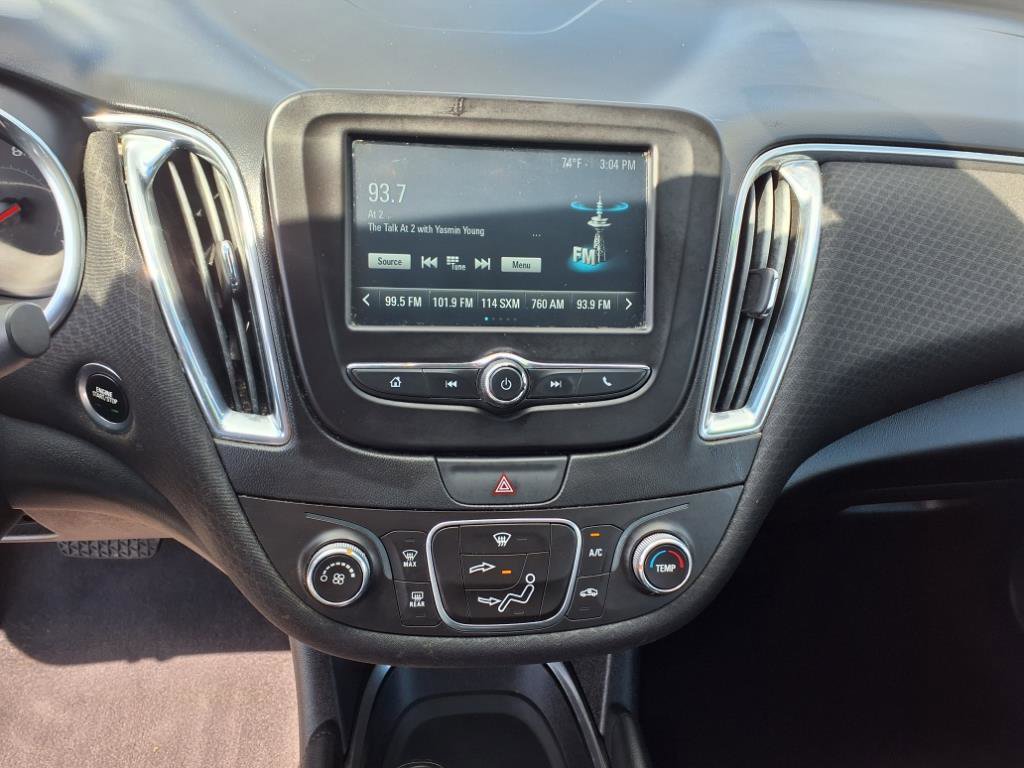 2018 Chevrolet Malibu 1LT photo 11
