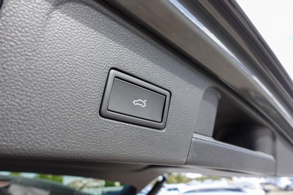 2026 Volkswagen Atlas SE Technology photo 30