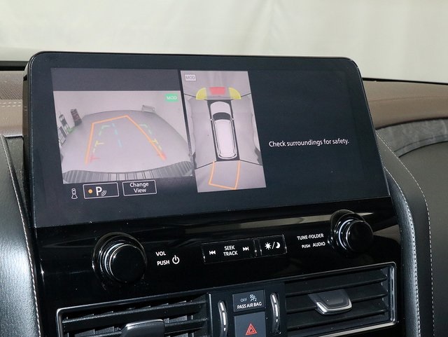 2021 Nissan Armada Platinum photo 19