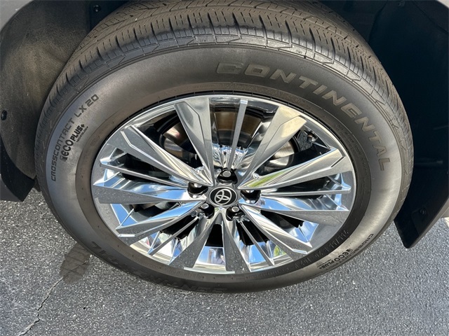2024 Toyota Grand Highlander Platinum photo 26