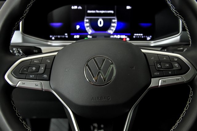 2025 Volkswagen Taos SE photo 11