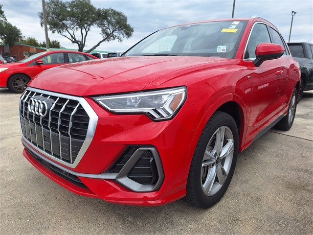 2023 Audi Q3 S Line Premium's photo