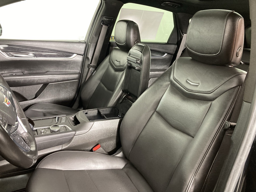 2021 Cadillac XT5 Premium Luxury photo 4
