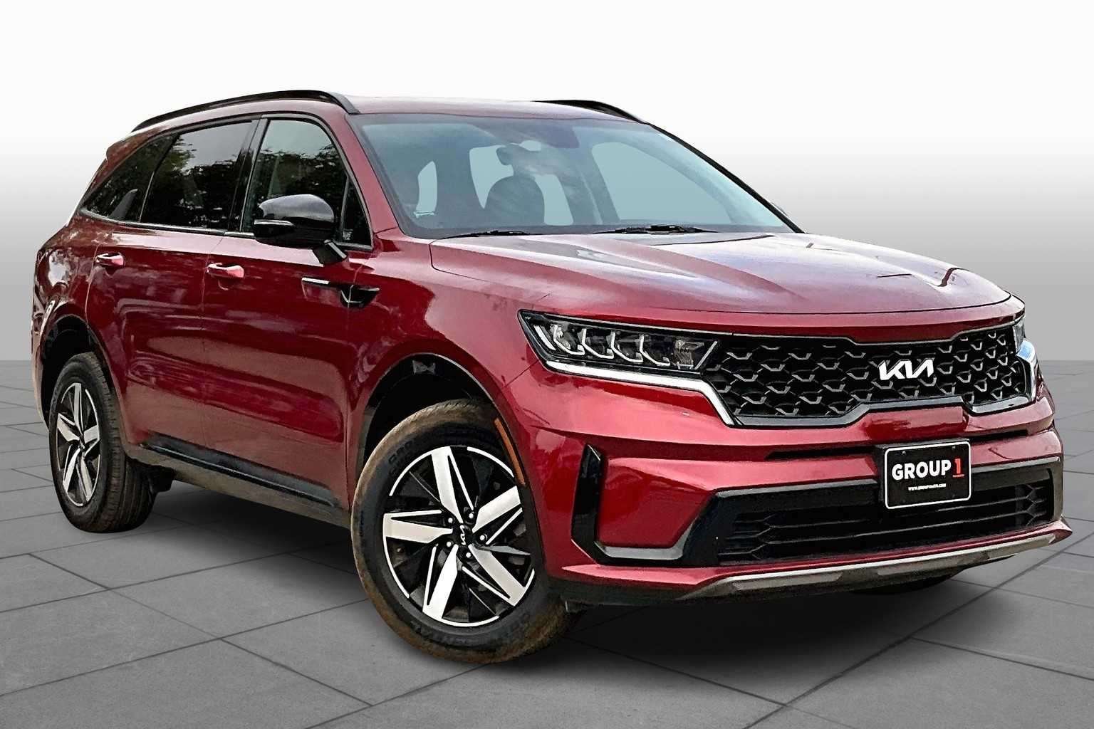 2022 Kia Sorento S photo 2