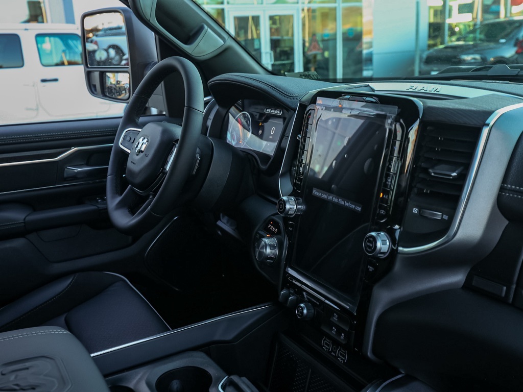 New 2026 Bright White Clear-Coat Exterior Paint RAM Laramie image 18