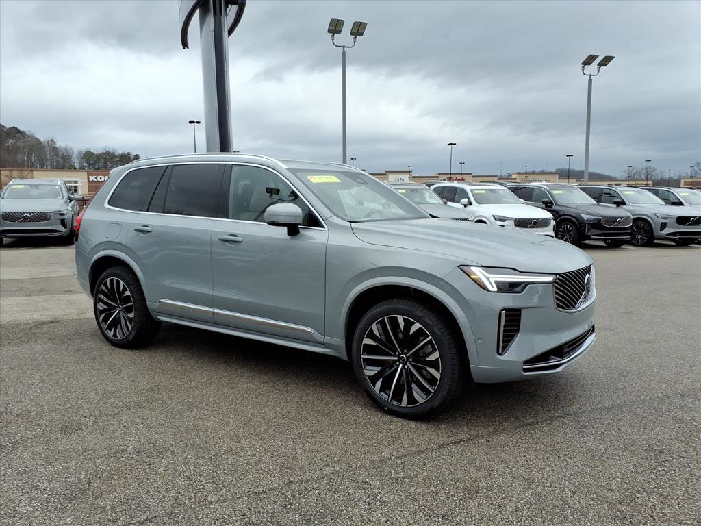 2026 Volvo XC90 Plus's photo