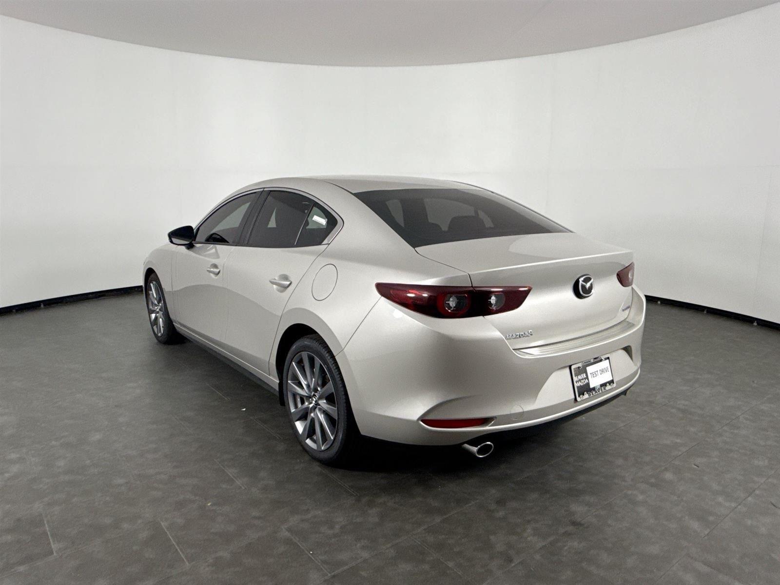 2025 Mazda Mazda3 2.5 s Preferred photo 8