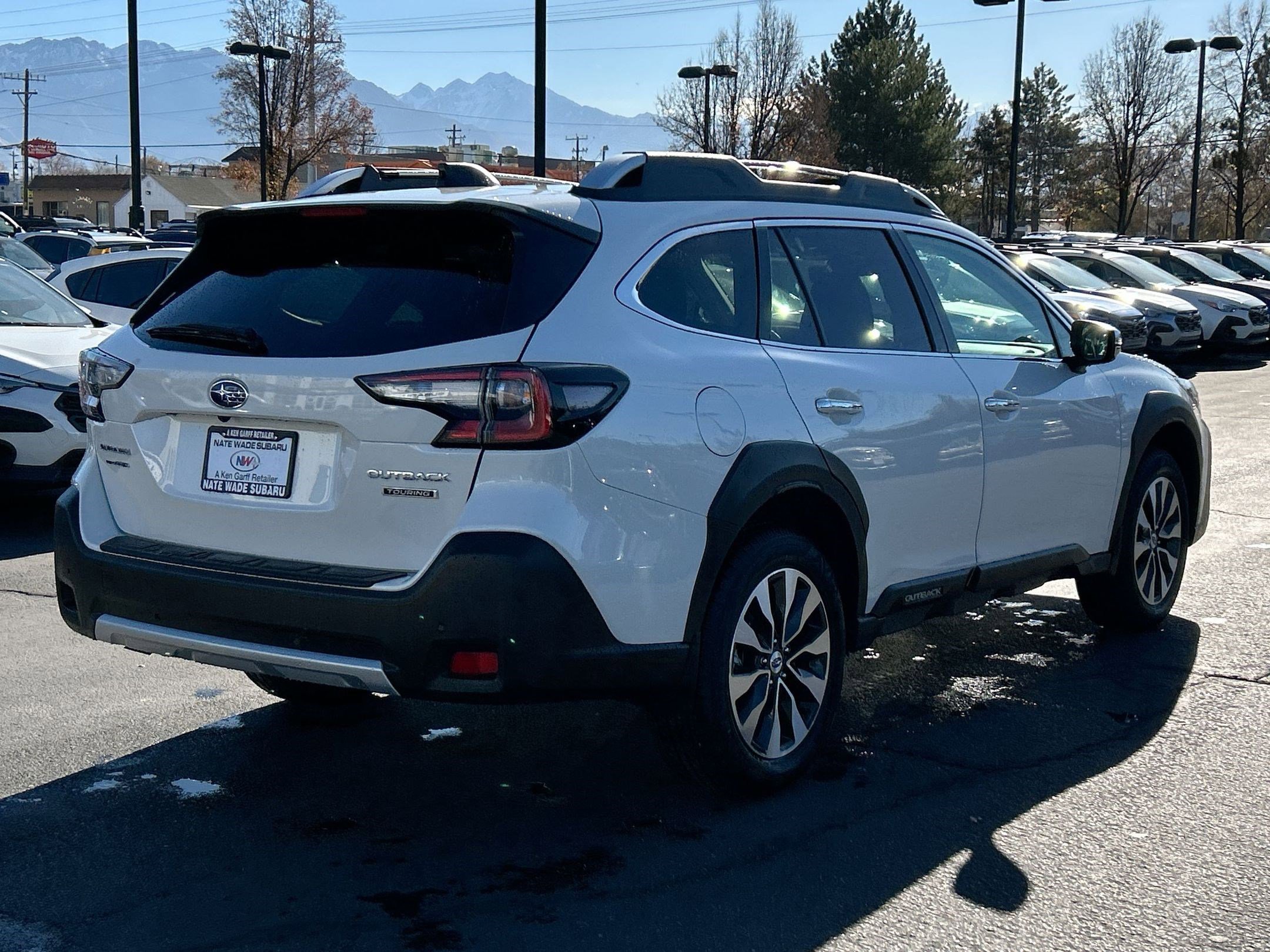 2025 Subaru Outback Touring photo 3