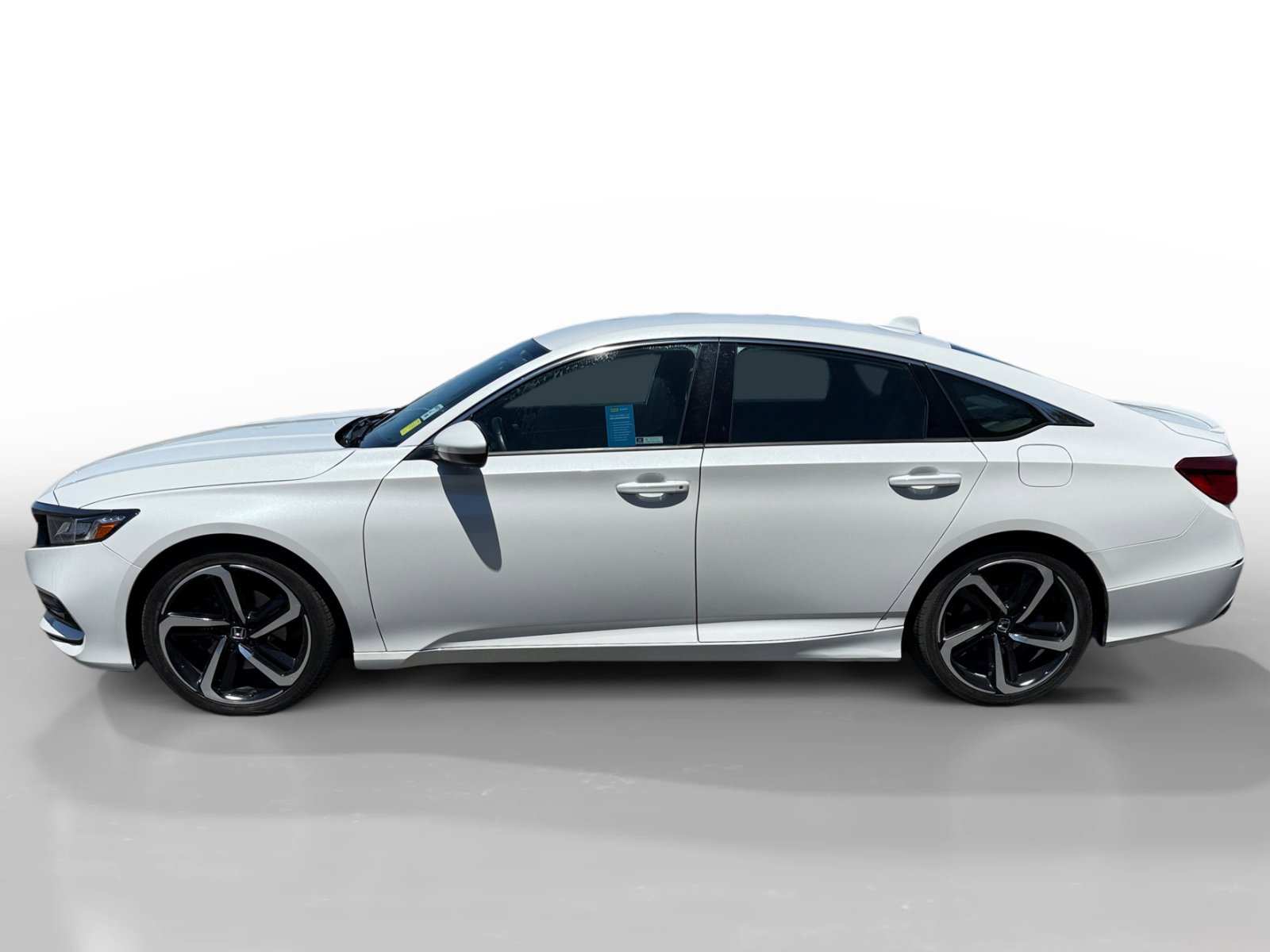 2020 Honda Accord Sport photo 2