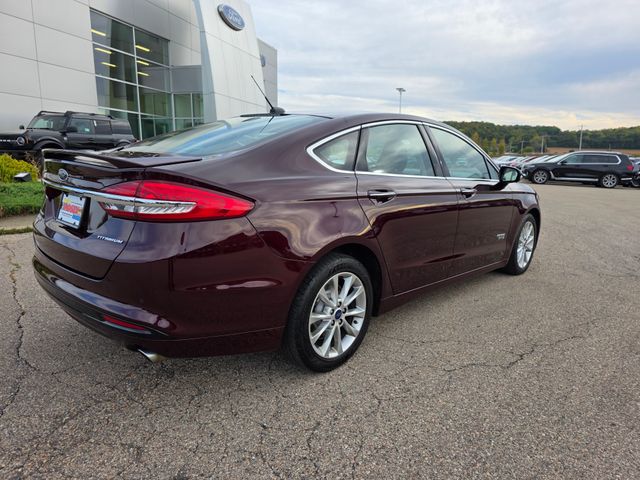 2017 Ford Fusion Energi Titanium photo 31