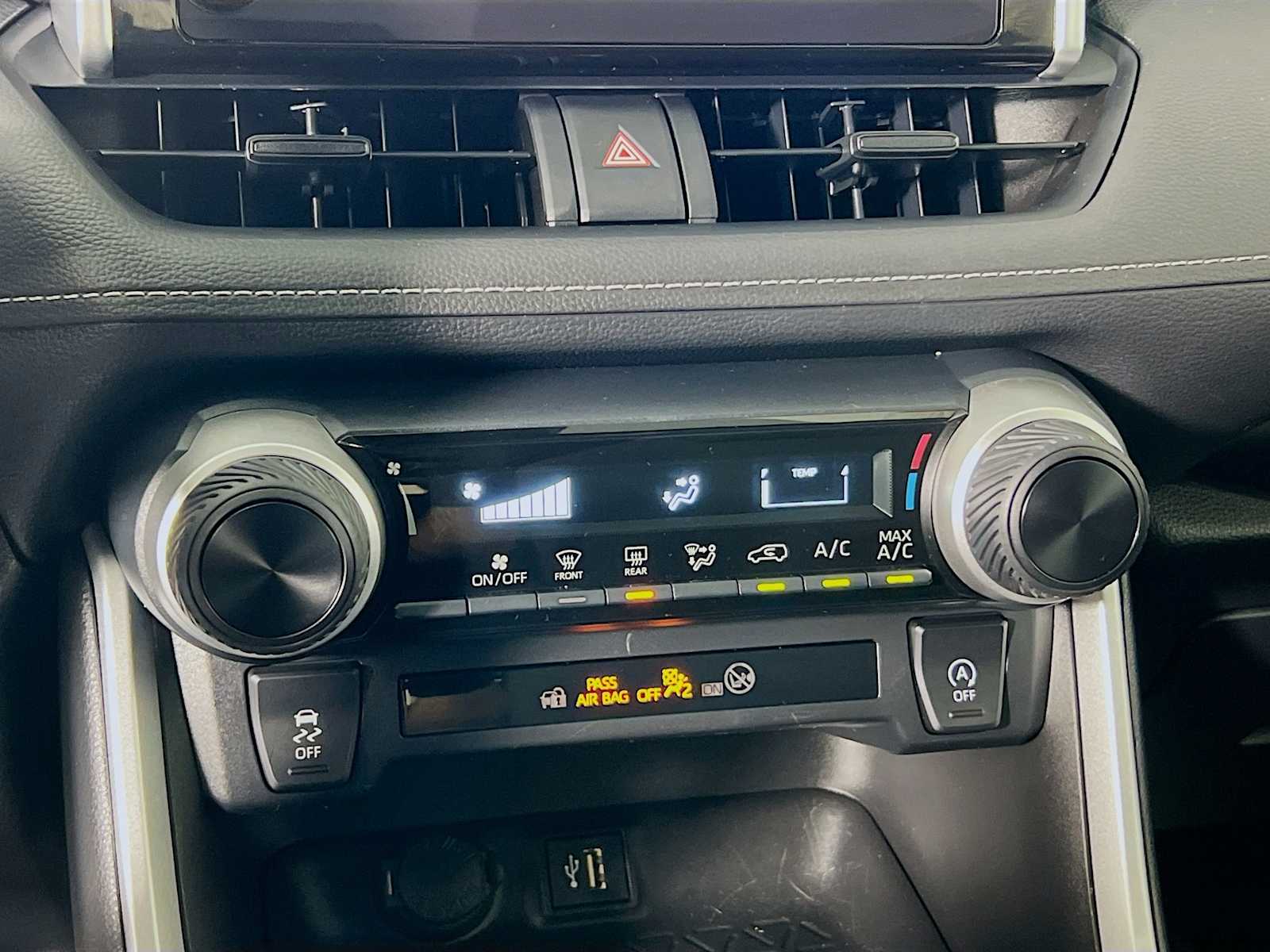 2023 Toyota RAV4 LE photo 13