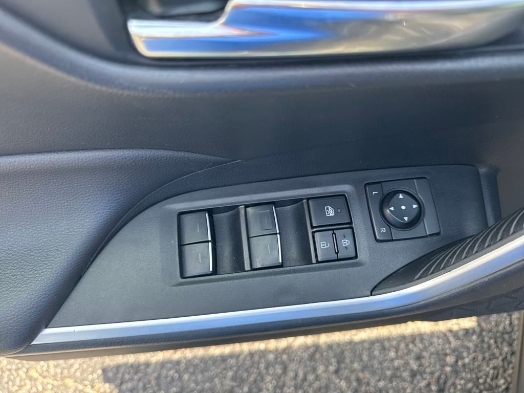 2022 Toyota RAV4 XLE photo 15