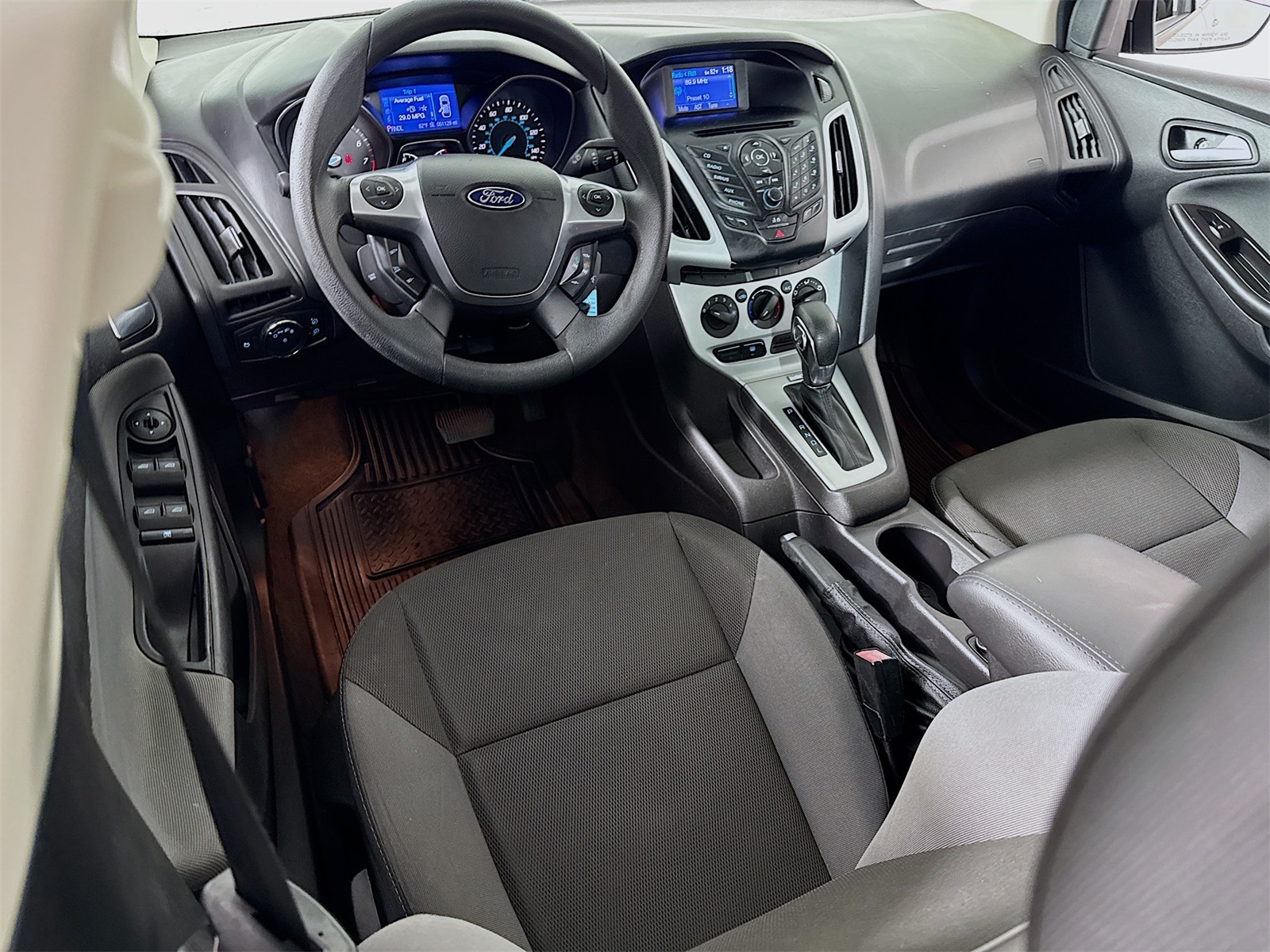 2013 Ford Focus SE photo 15
