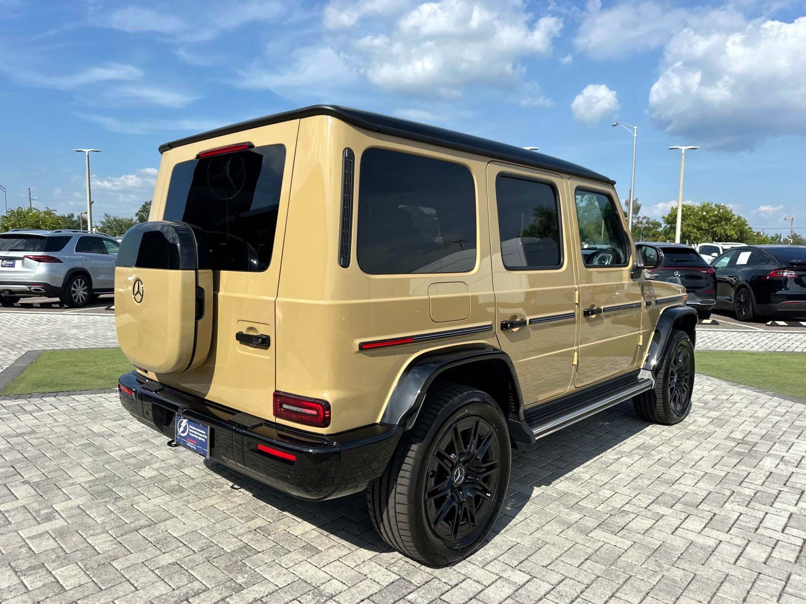 2025 Mercedes Benz G photo 4
