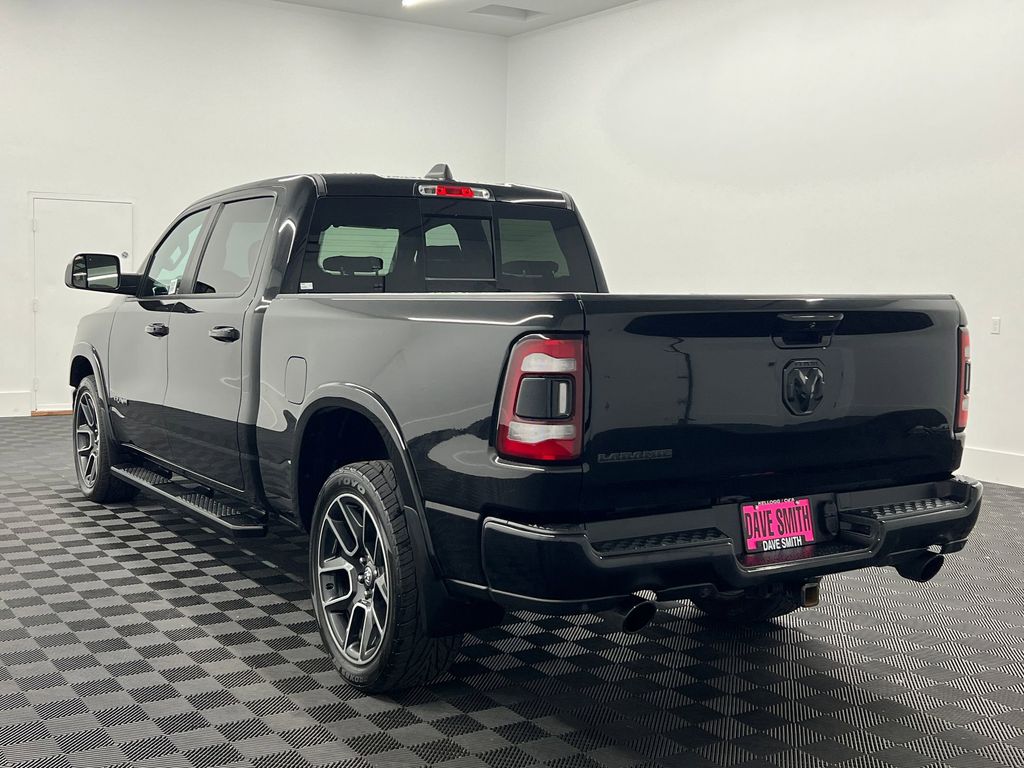 2019 Ram 1500 Laramie photo 3