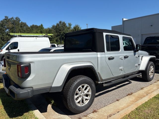 2023 Jeep Gladiator Sport photo 2
