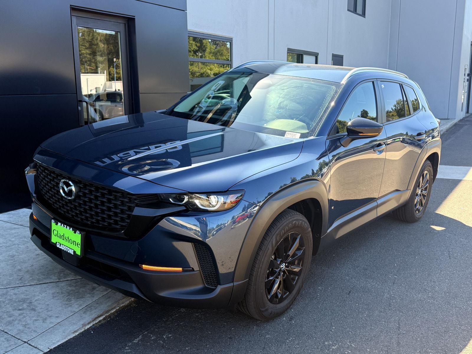 2025 Mazda CX-50 2.5 Select photo 3