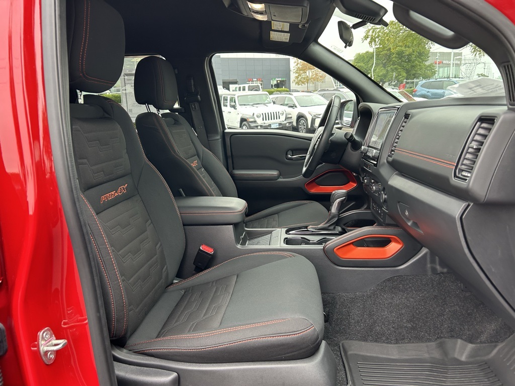 2022 Nissan Frontier PRO-4X photo 27