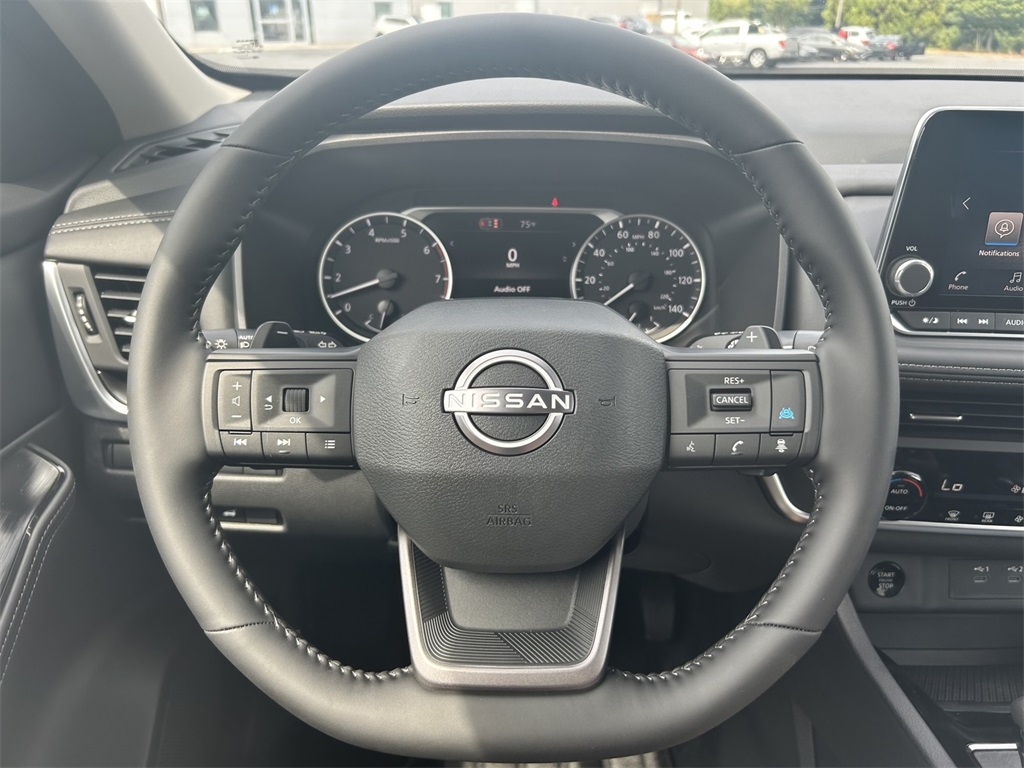 2026 Nissan Rogue SV photo 16