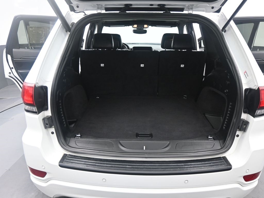 2019 Jeep Grand Cherokee Altitude photo 2