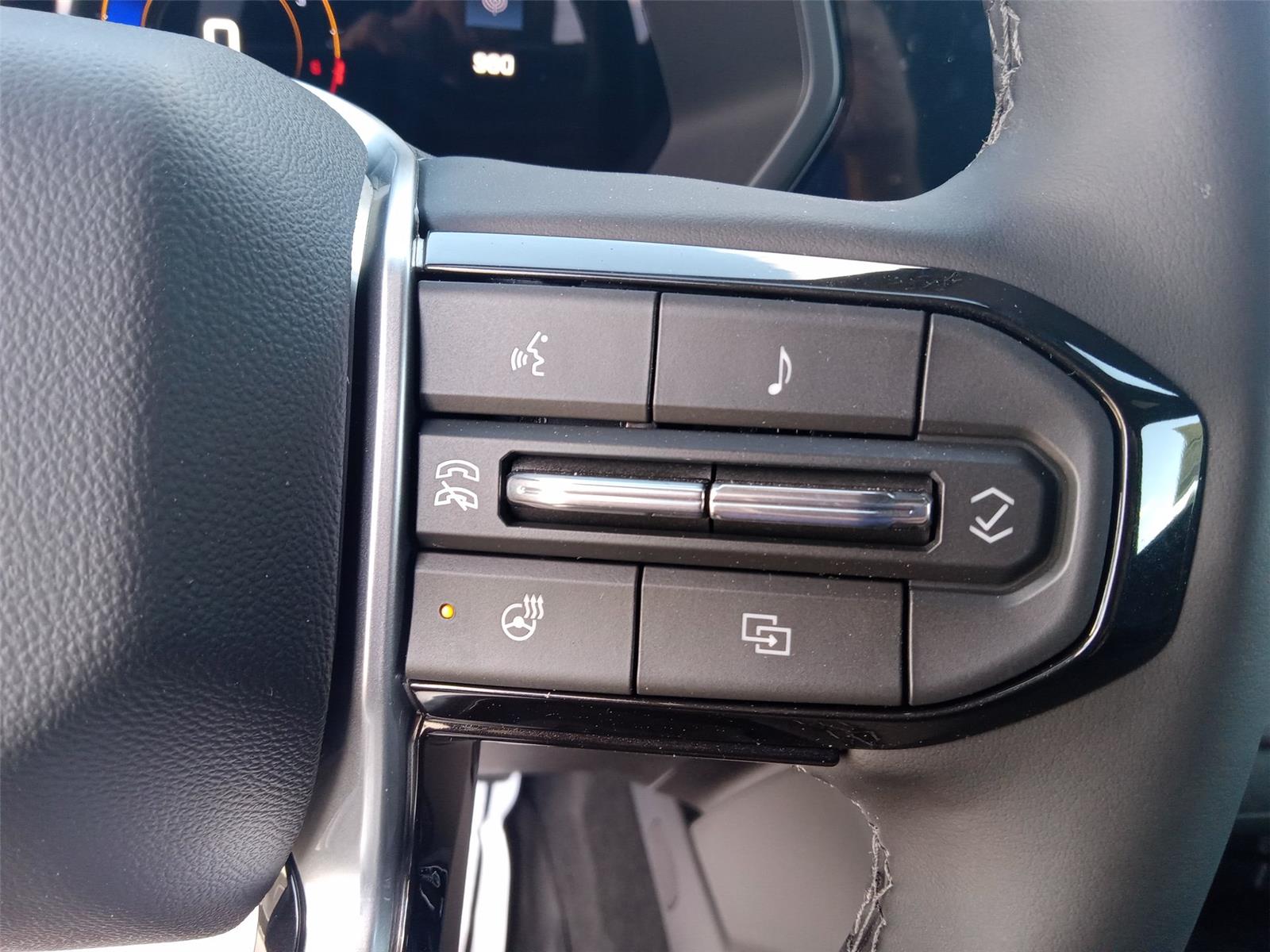 2026 Chevrolet Colorado Trail Boss photo 21
