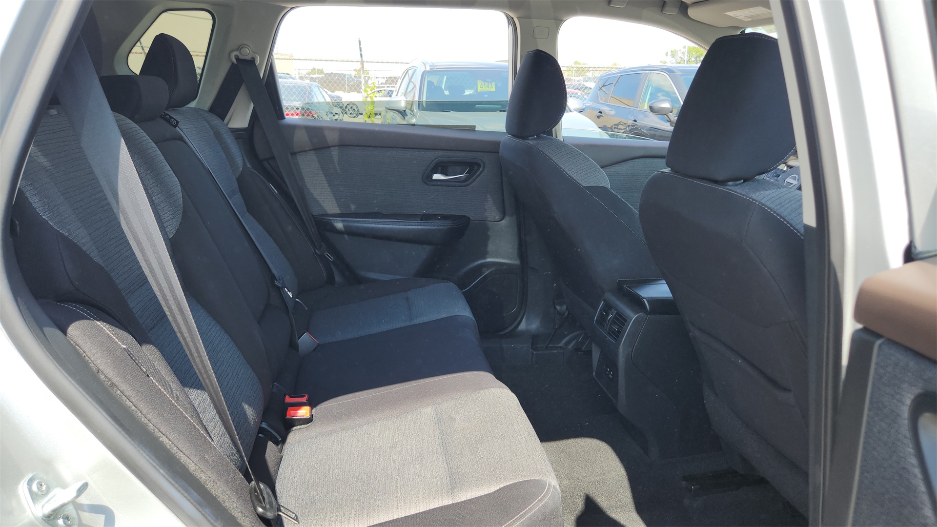 2023 Nissan Rogue SV photo 20