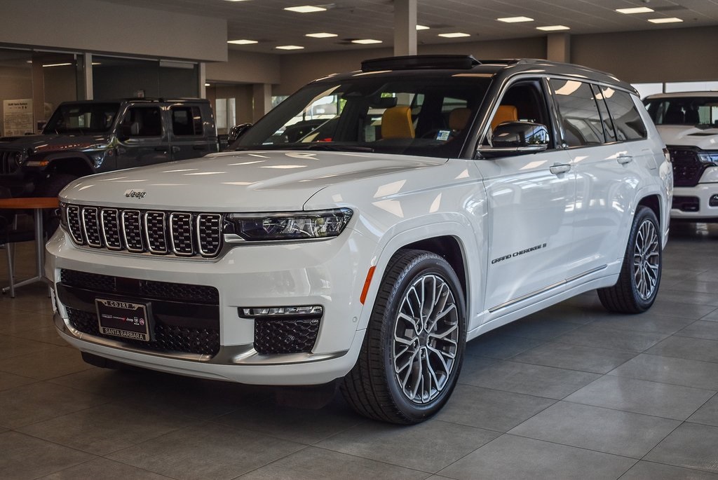 2025 Jeep Grand Cherokee L Summit Reserve photo 2