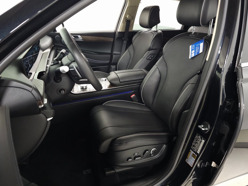 2025 Genesis GV80 2.5T Prestige AWD photo 19