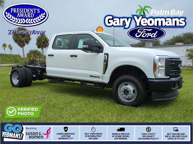 2026 Ford F-350 Super Duty Chassis Cab XL's photo