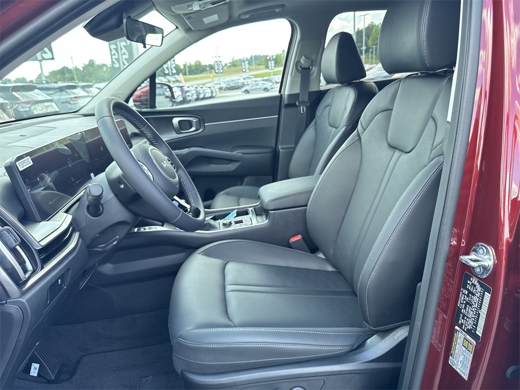 2025 Kia Sorento S photo 17
