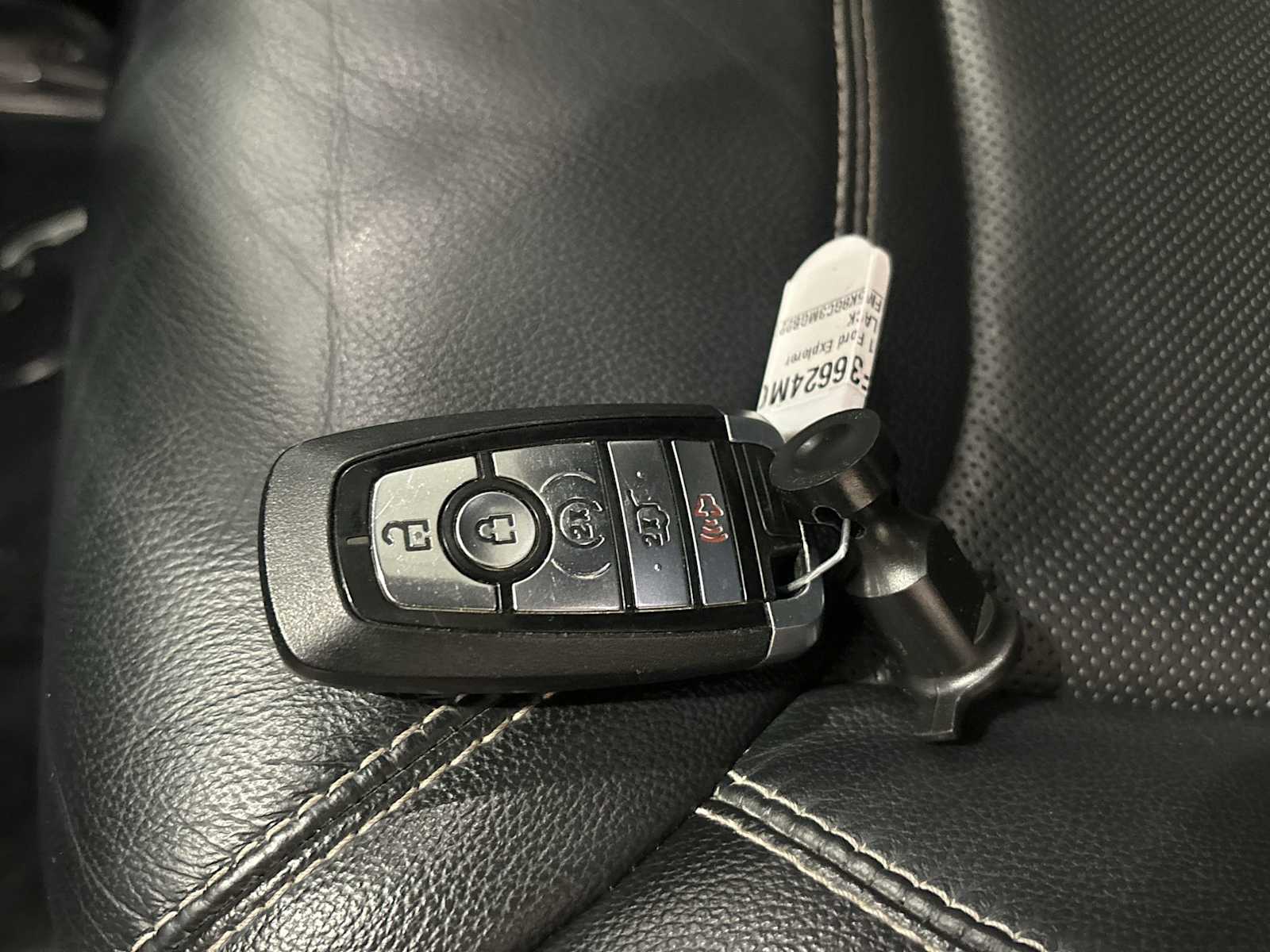 2021 Ford Explorer ST photo 27