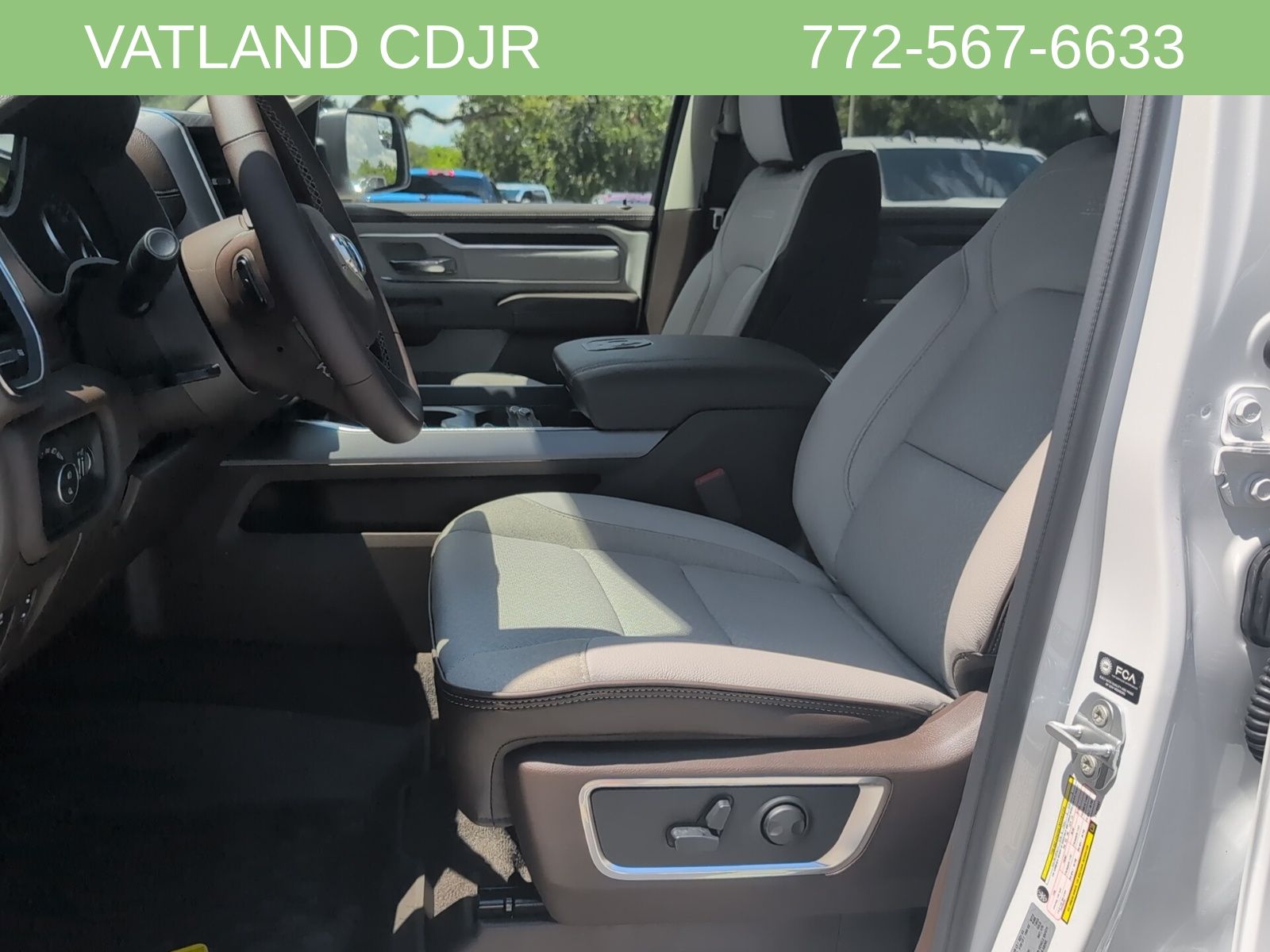 2026 Ram 1500 Laramie photo 25
